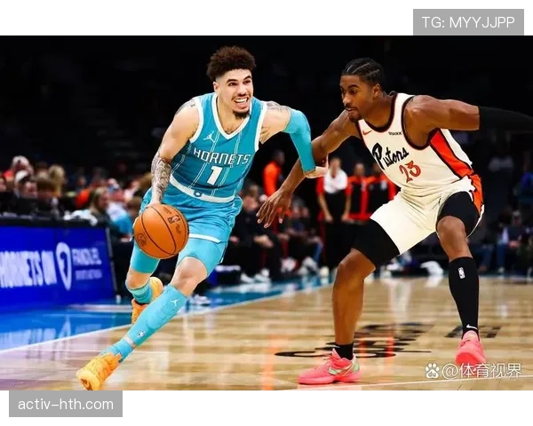 黄蜂新秀米勒闪耀赛场，展现强劲表现引发球队新希望