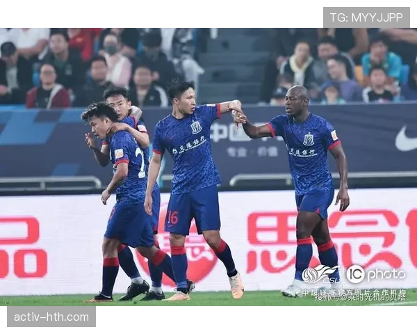 上海申花新援安德烈·路易斯加盟,助力球队全力冲击联赛目标 上海申花新援安德烈·路易斯加盟,助力球队全力冲击联赛目标