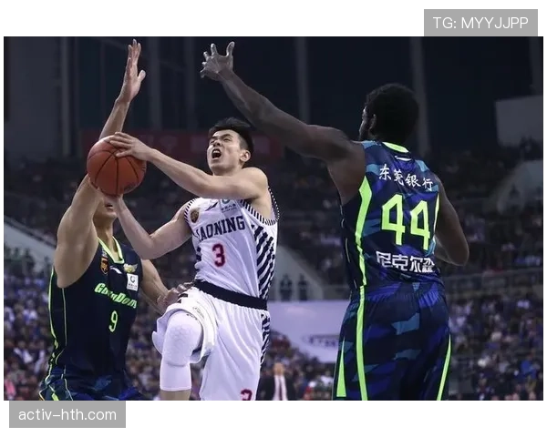 阿拉巴表现稳健,持续助力球队在关键比赛中夺得胜利 阿拉巴表现稳健,持续助力球队在关键比赛中夺得胜利