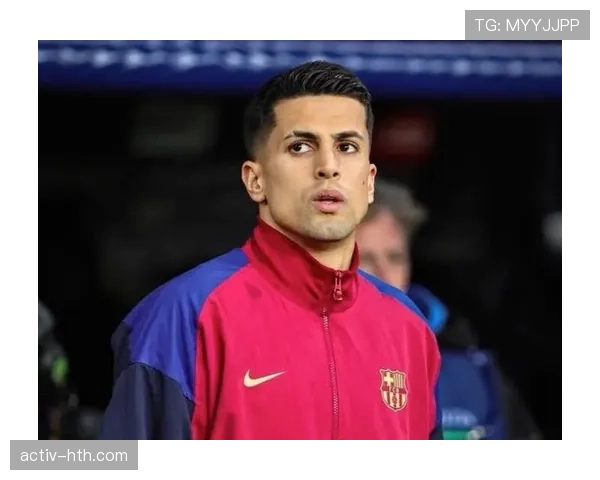 阿什拉夫与坎塞洛风格相似，边路攻防表现稳健