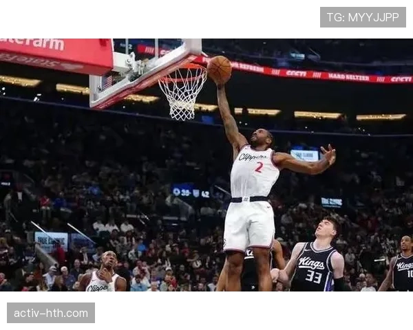 伦纳德挡拆制造错位提升效率，拉开与对手关键得分差距